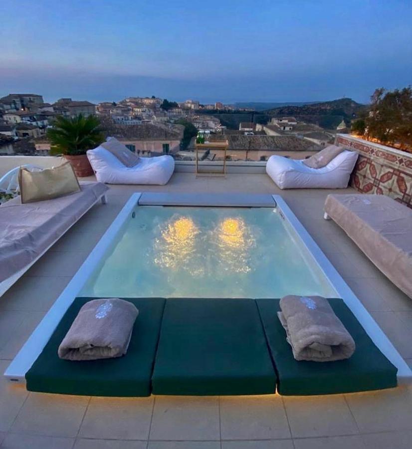 Palazzo Cherubini-Pools & Wellness 罗萨诺 外观 照片